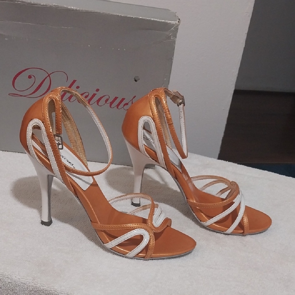 Delicious Women's Strappy Orange and White Heels,sold As Is Are Best Offer
